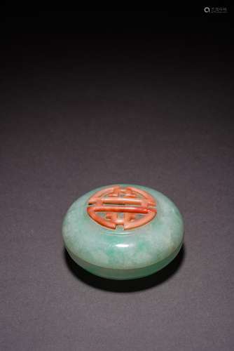 A CHINESE JADEITE CORAL INLAID CIRCULAR INK PASTE BOX