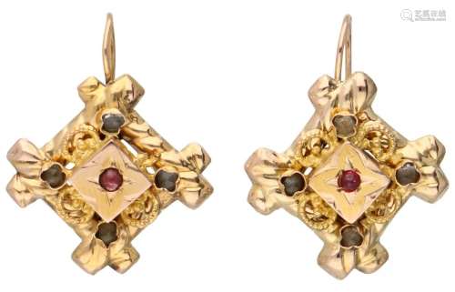 14K. Yellow gold antique earrings set with rhinestones.