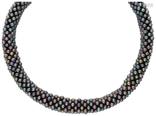 Cultivated Tahiti pearl necklace with a magnetic 925/1000 si...