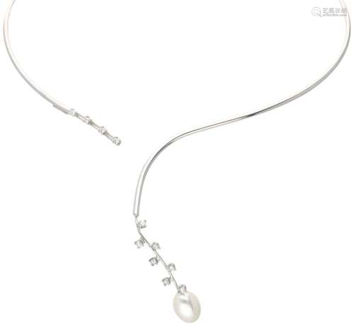 14K. White gold necklace set with zirconia and freshwater cu...