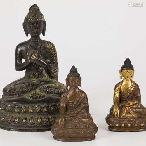 A lot of (3) bronze Buddhas. Tibet, 20th century.