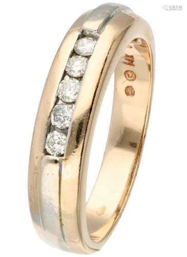 14K. Bicolor gold ring set with approx. 0.15 ct. diamond.