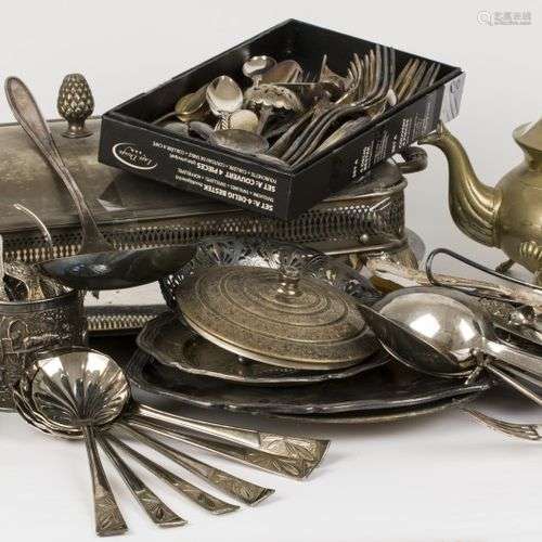 Lot of various silver-plated objects