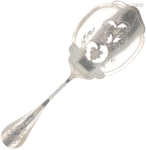 Puff pastry scoop silver.