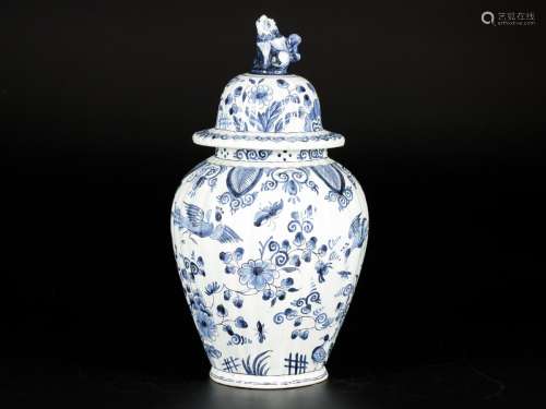 A Delft garniture vase, Dutch, 1st half of the 20th century.