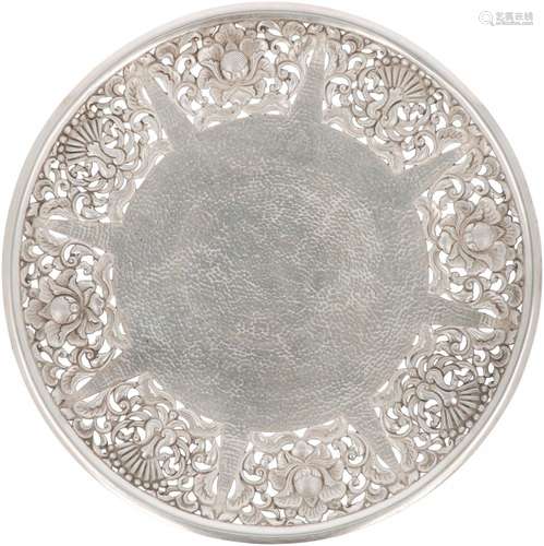 Fruit bowl silver.