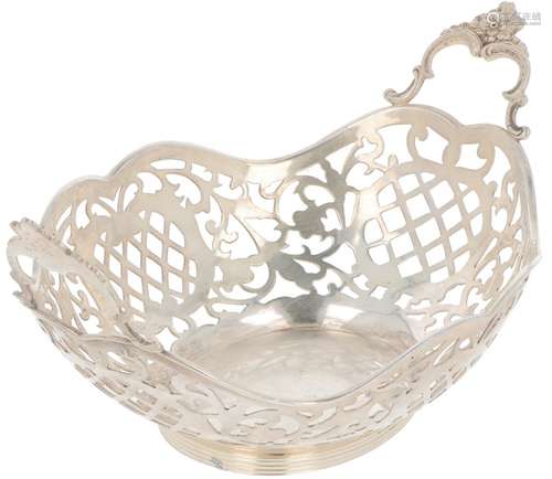 Bonbon basket silver-plated.