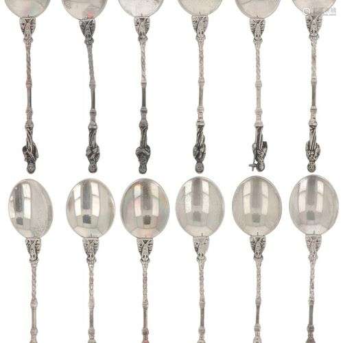(12) piece set apostle teaspoons silver.