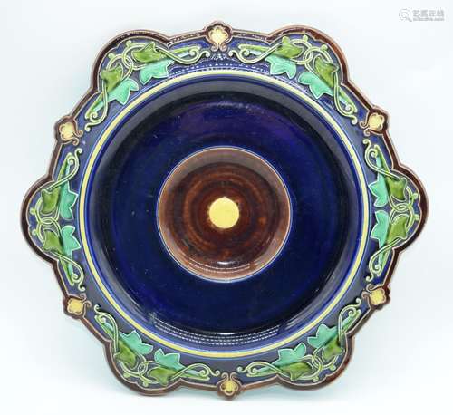 A French majolica ware Sarreguemines platter 5 x 38cm.