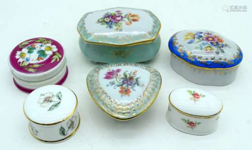 Collection of English and continental porcelain trinket boxe...