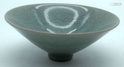 A small Chinese porcelain Celadon crackle glazed conical bow...