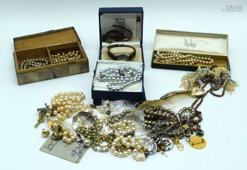 A quantity of broaches, watches and other costume jewellery ...