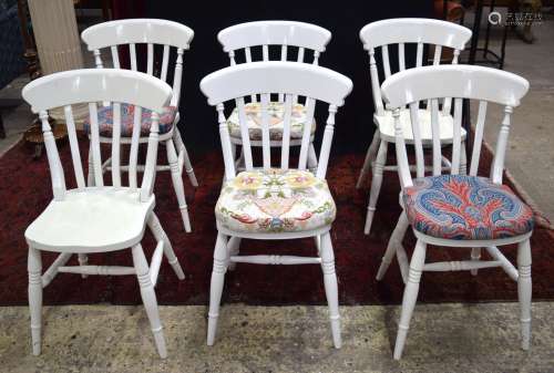 A set of painted pine chairs 85 x 39 x 37 cm (6).