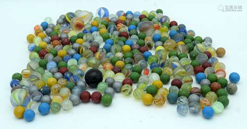 A collection of antique marbles (Qty).