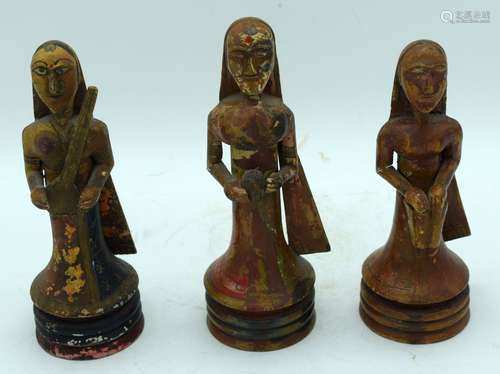 A set of South East Asian wooden female musicians 21cm (3)