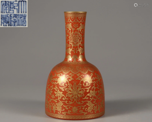 An Iron Red and Gilt Zun Vase Qing Dynasty