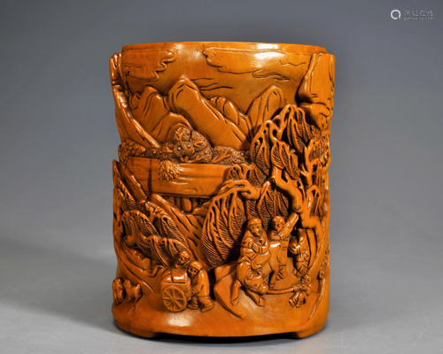 A Carved Boxwood Brush-pot Qing Dynasty