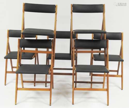 Gio PONTI (1891 - 1979) Suite de sept chaises modèle 