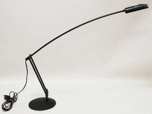 TRAVAIL des années 80 Lampe de bureau laquée noir H. : 68 cm...