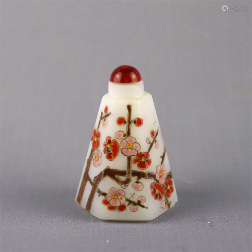 A Peking Glass Snuff Bottle with Flower Pattern
