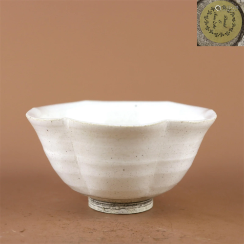 A White Glazed Porcelain Flower Bowl
