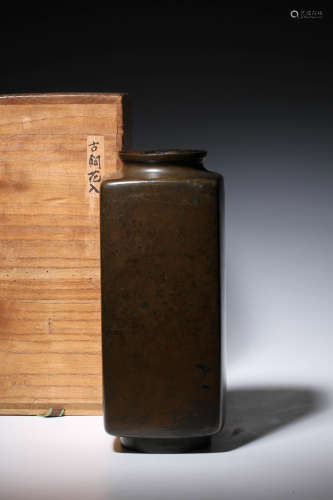 明代 古銅 四方 素面 琮式瓶