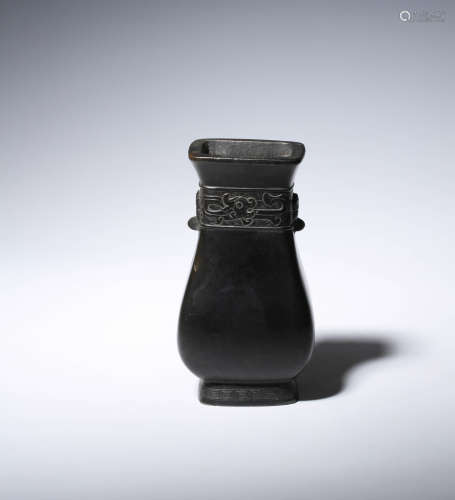 清代 宣德年制款 獸紋 銅器小壺
