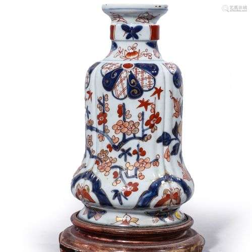 Vase flacon en porcelaine Imari.Japon Meiji XIXe siècleH. 22...