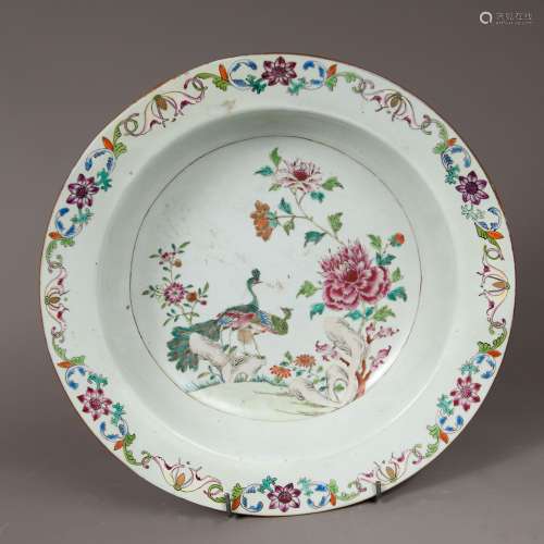 A Qianglong porcelain bowl