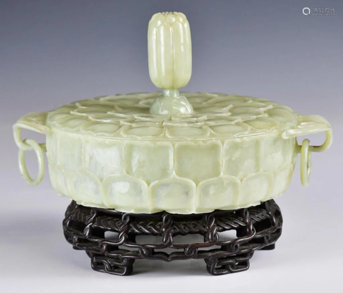 A Chinese Carved Mughal Style Lotus-Form Jade Cove