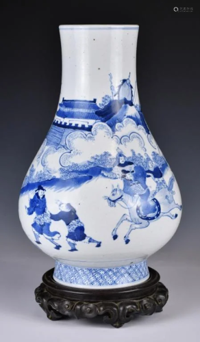 A Blue and White Vase, Early Qing, Hairline