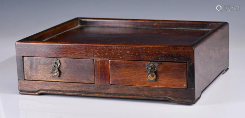A Hardwood Plate With Drawers