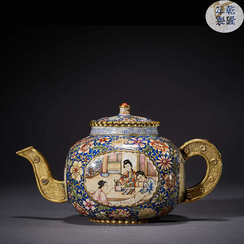 Qing Dynasty,Enamel Characters Holding Pot