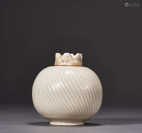 Song Dynasty, Ding Kiln Jar