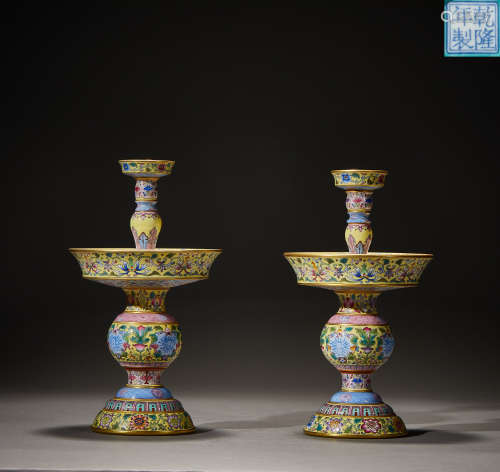 Qing Dynasty,Qianlong Enamel Flower Pattern Candlestick
