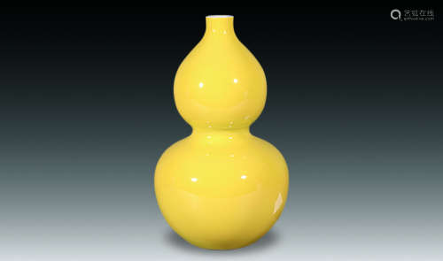 清  道光黄釉葫芦瓶