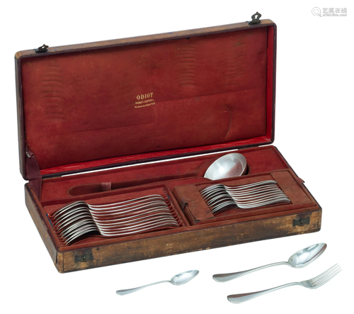 A French 12-piece silver cutlery set, in a matching