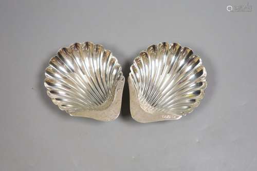 A pair of George V silver butter shells, Atkin Bros. Sheffie...