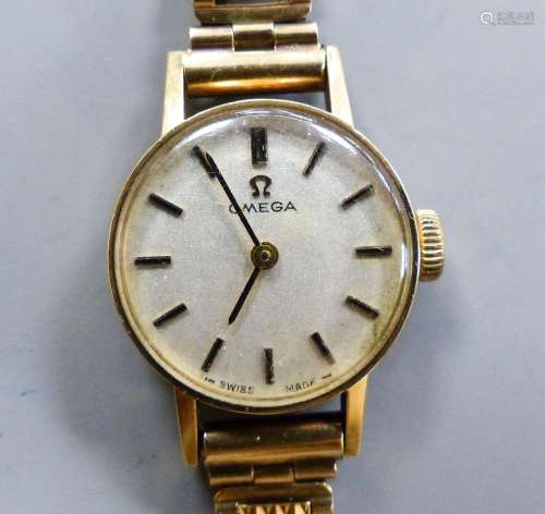 A ladys' Omega 9ct gold manual wind wristwatch, overall leng...