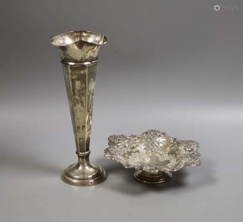 A late Victorian pierced silver pedestal bonbon dish, London...