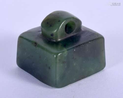 A LOVELY 19TH CENTURY CHINESE CARVED SPINACH JADE SEAL Qing....