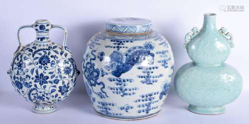 A LARGE CHINESE BLUE AND WHITE STONEWARE GINGER JAR AND COVE...
