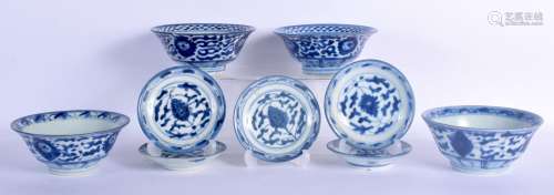 FOUR 18TH/19TH CENTURY CHINESE BLUE AND WHITE PORCELAIN BOWL...
