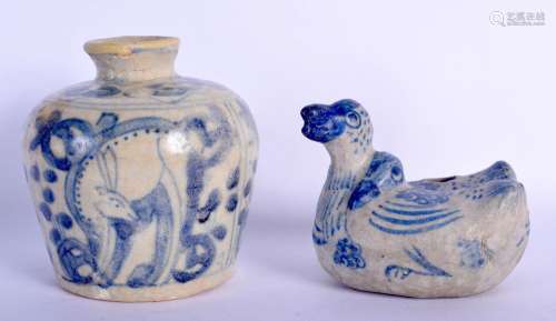 A 17TH CENTURY CHINESE BLUE AND WHITE PORCELAIN STONEWARE JA...