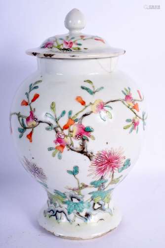 A 19TH CENTURY CHINESE FAMILLE ROSE PORCELAIN VASE AND COVER...