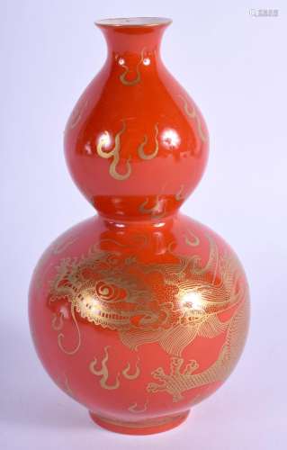 A CHINESE CORAL EGG SHELL PORCELAIN DRAGON VASE 20th Century...