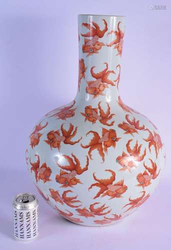 A LARGE EARLY 20TH CENTURY CHINESE TIANQIUPING BULBOUS VASE ...