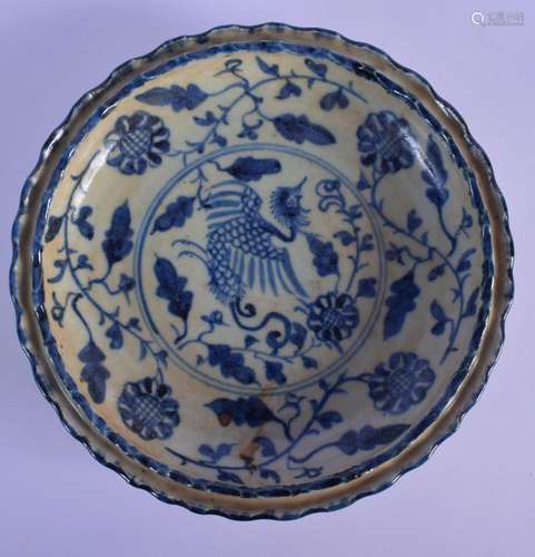 A CHINESE BLUE AND WHITE DISH 20th Century. 18 cm wide.