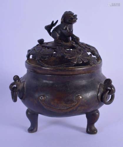 A 17TH/18TH CENTURY CHINESE BRONZE CENSER AND COVER Late Min...
