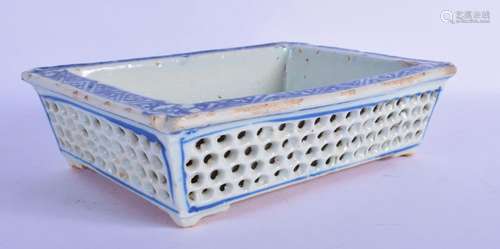 A 19TH CENTURY JAPANESE MEIJI PERIOD BLUE AND WHITE RETICULA...